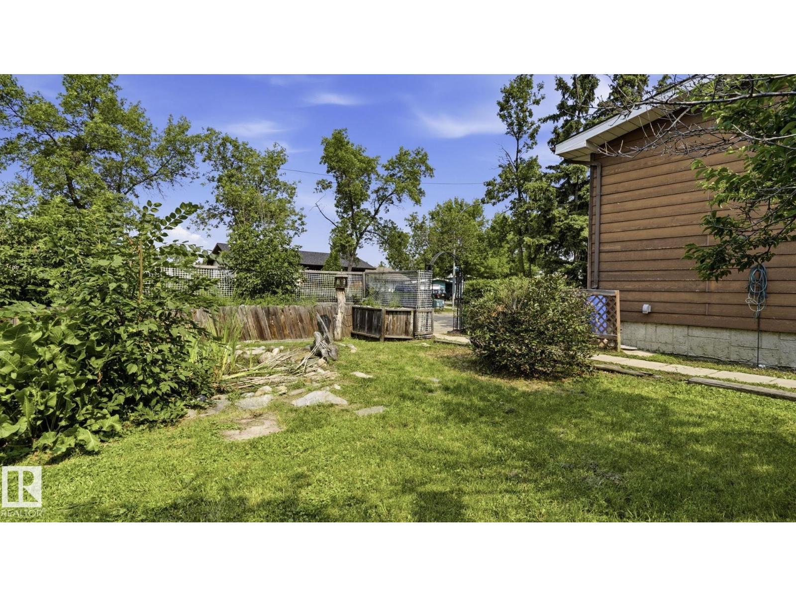 9216 93 ST - Image 44