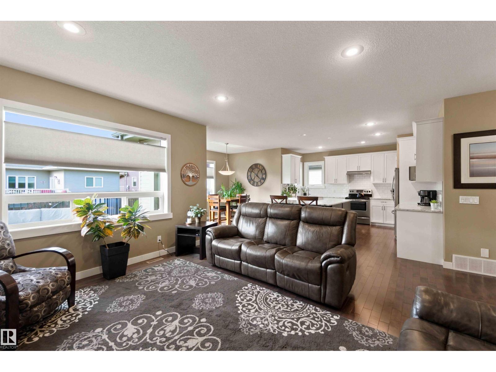 453 MEADOWVIEW DR - Image 11