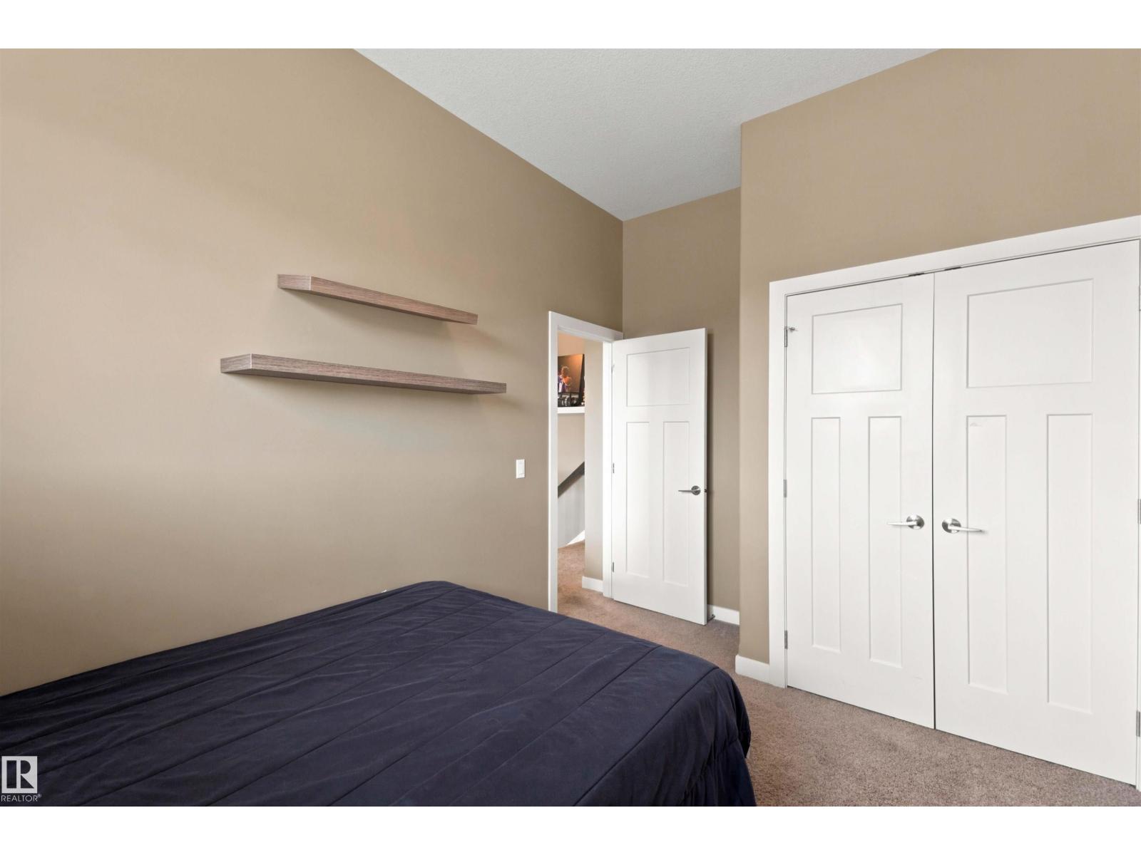453 MEADOWVIEW DR - 31