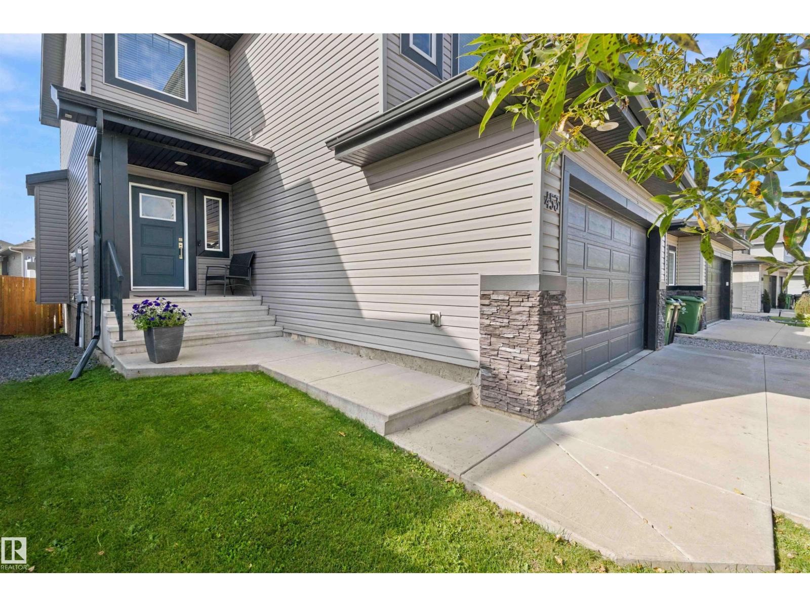 453 MEADOWVIEW DR - 4