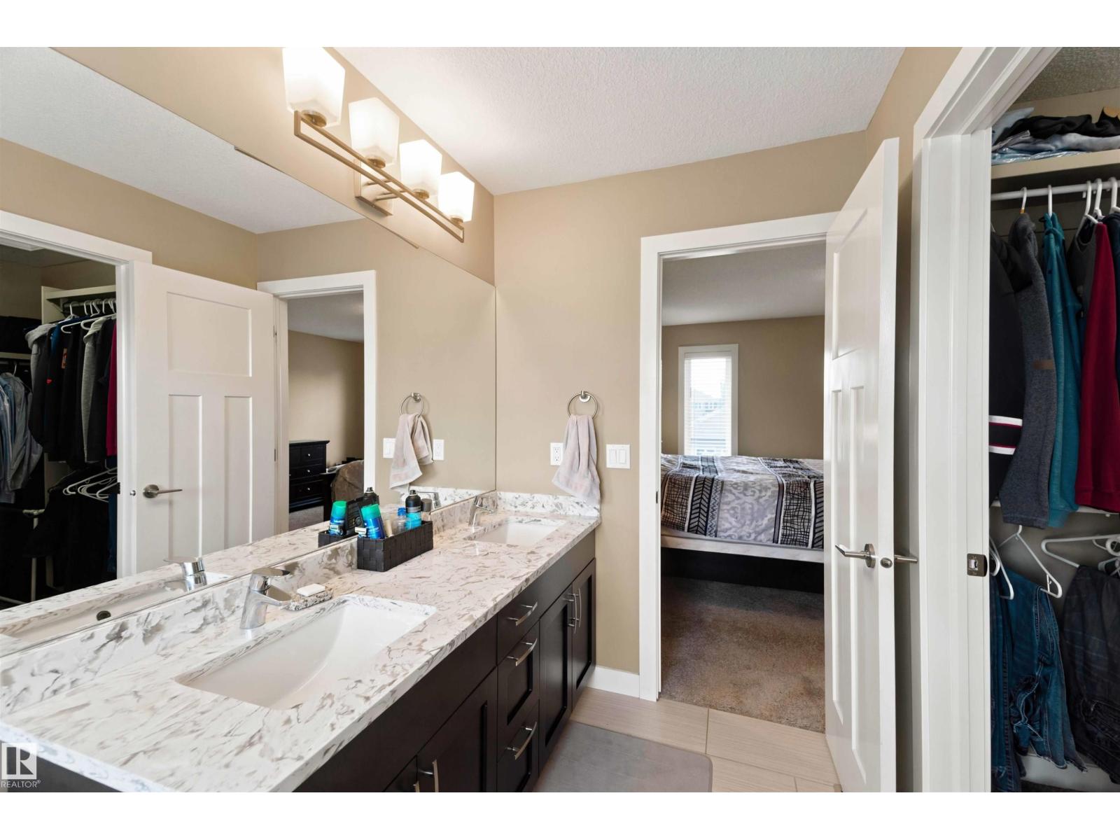 453 MEADOWVIEW DR - Image 44