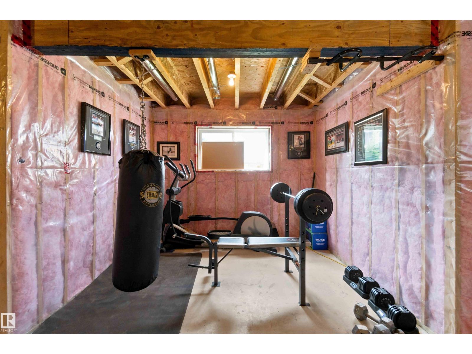 453 MEADOWVIEW DR - Image 48
