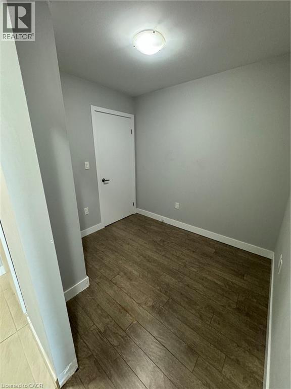 #910 100 GARMENT Street - Image 13