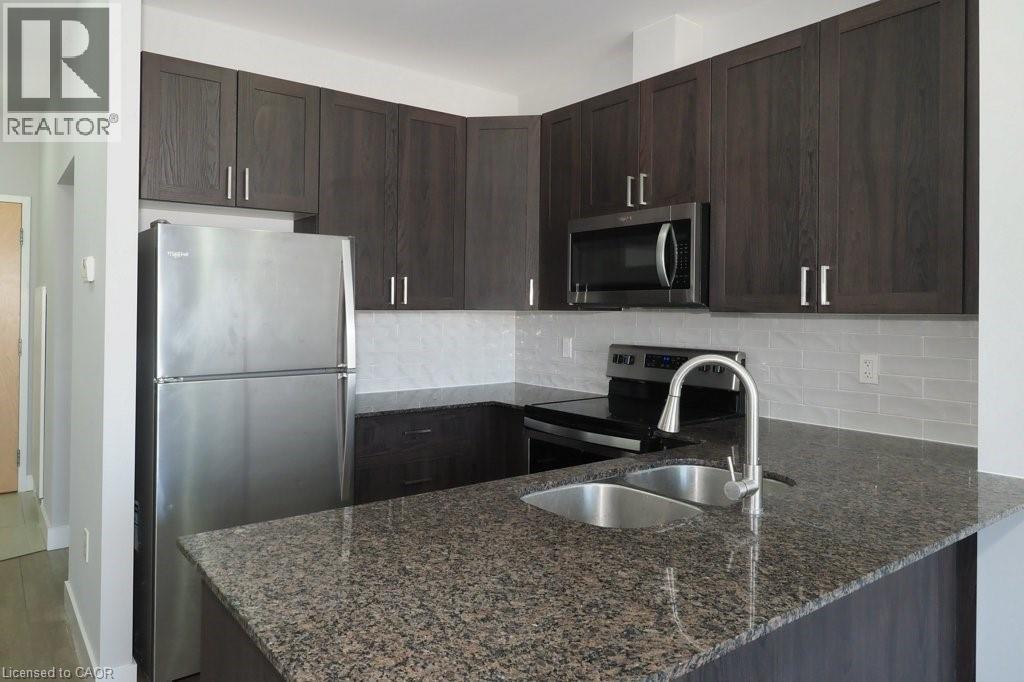 #910 100 GARMENT Street - Image 17