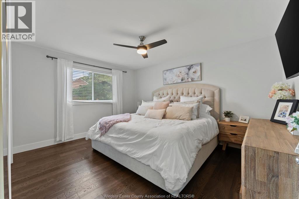3416 LONGFELLOW - Image 19