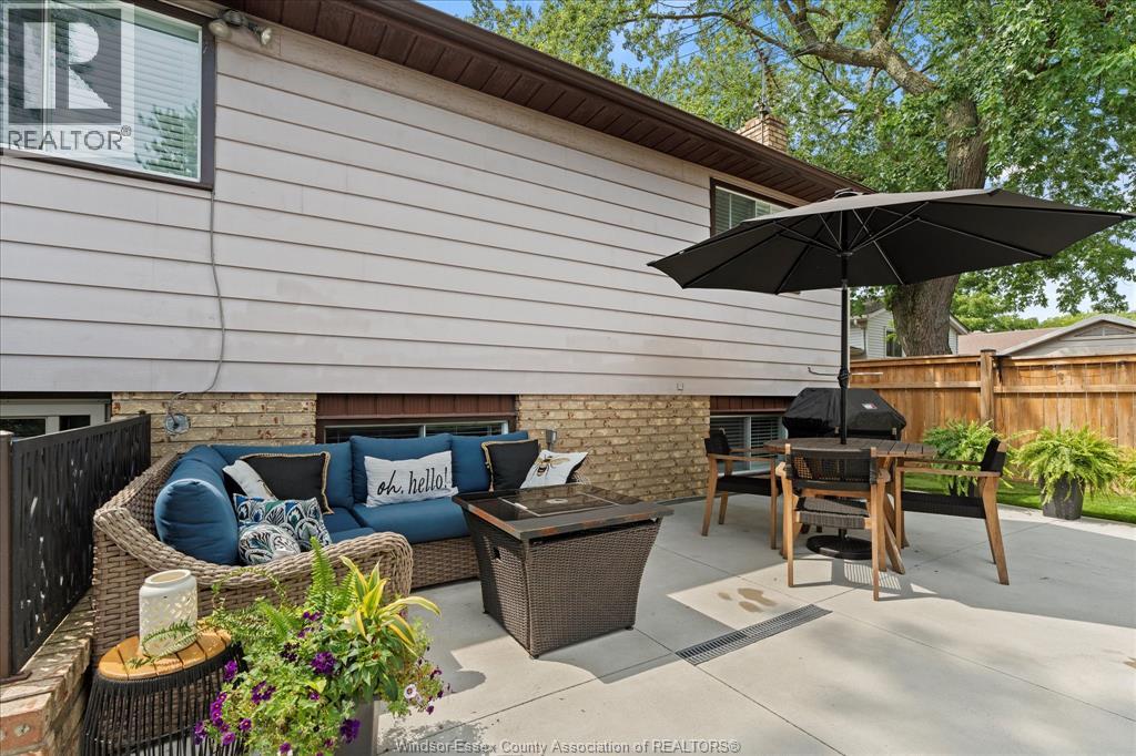 3416 LONGFELLOW - 30