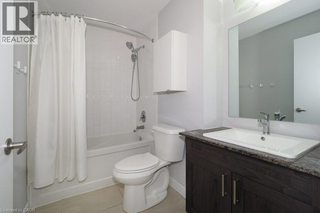 #910 100 GARMENT Street - Image 26