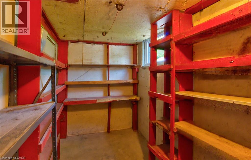 101 REID Avenue N - Image 33