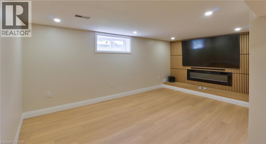101 REID Avenue N - Image 27