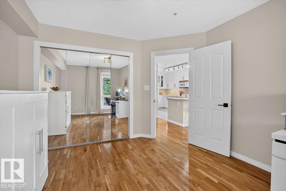 #300 7839 96 ST NW - 23