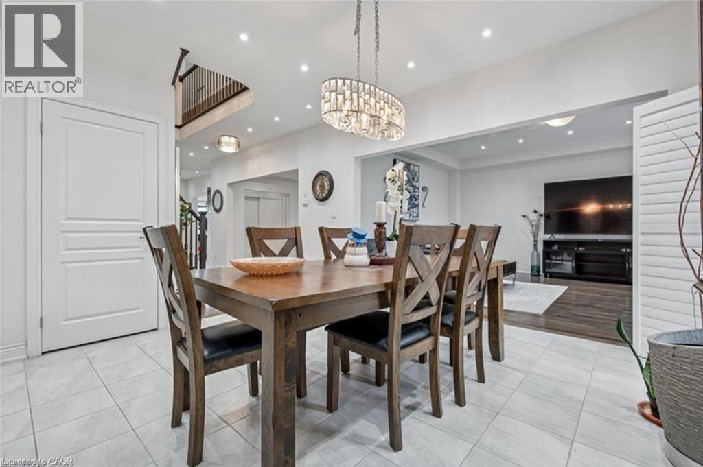 77 EAGLECREST Street - 9