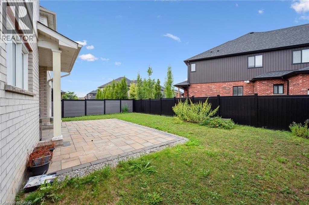 77 EAGLECREST Street - Image 31