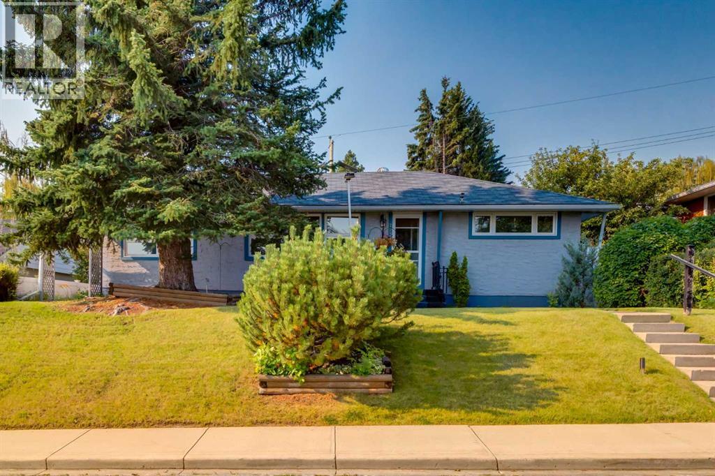723 Trafford Drive NW - 3