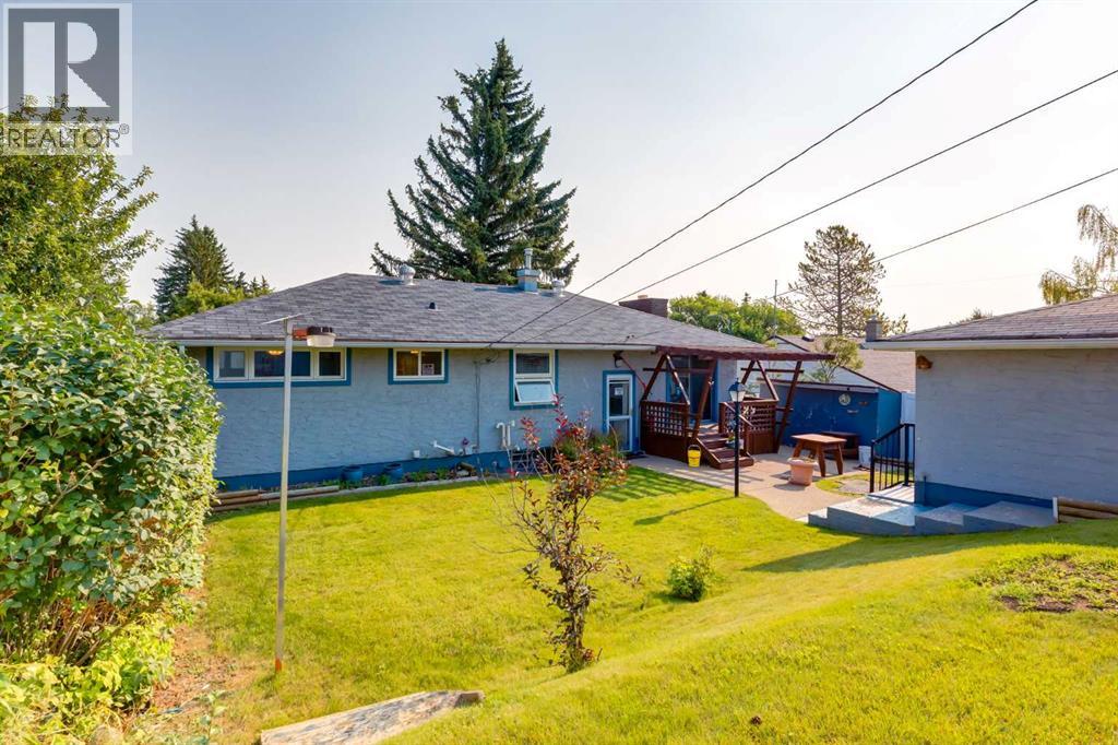 723 Trafford Drive NW - 34