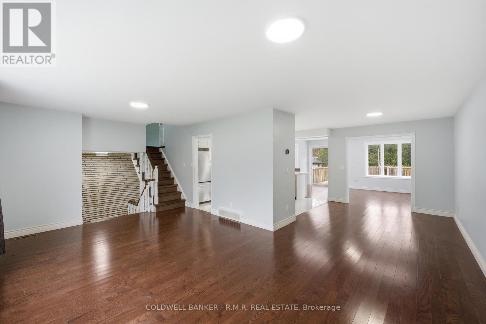 1549 SIMCOE STREET N - 7