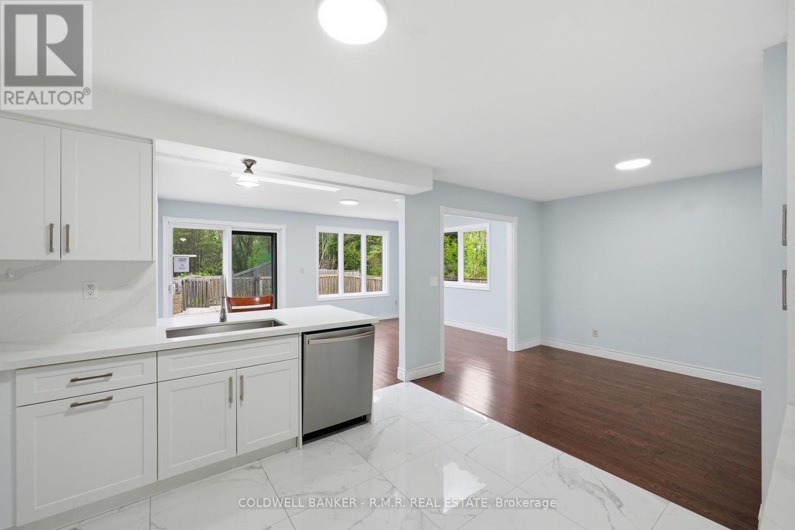 1549 SIMCOE STREET N - Image 9