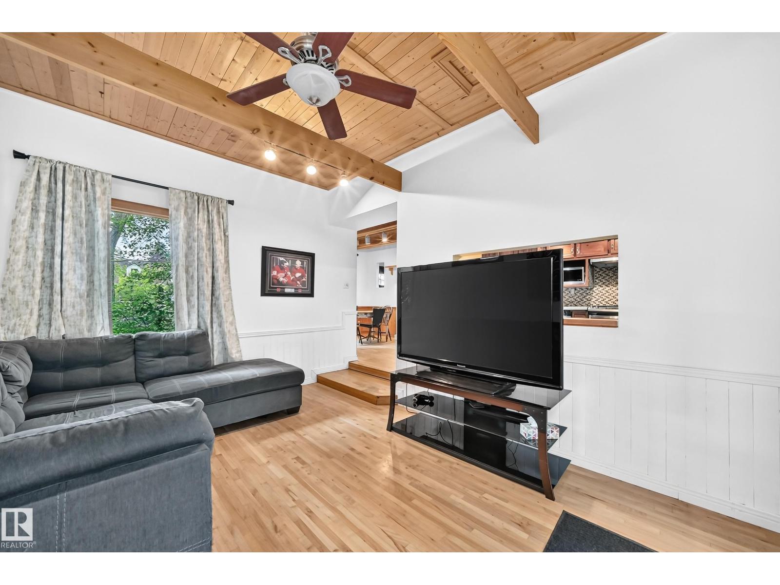 11419 126 ST NW - 15
