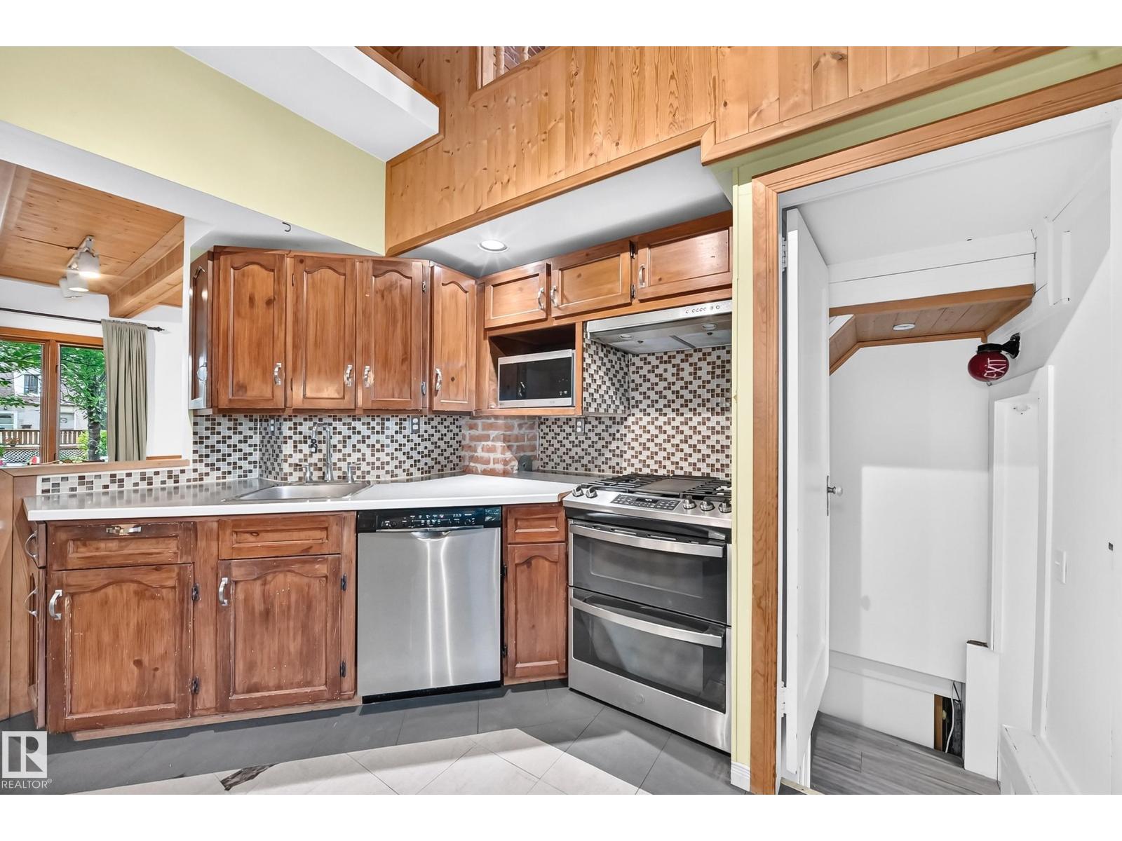 11419 126 ST NW - Image 7
