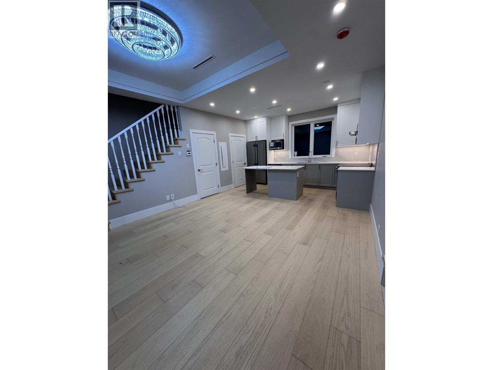 2 Bed, 3 Bath House for Rent in Vancouver – 3-4690 W 6 AVENUE, Vancouver – MLS# R3158036 - Image 13