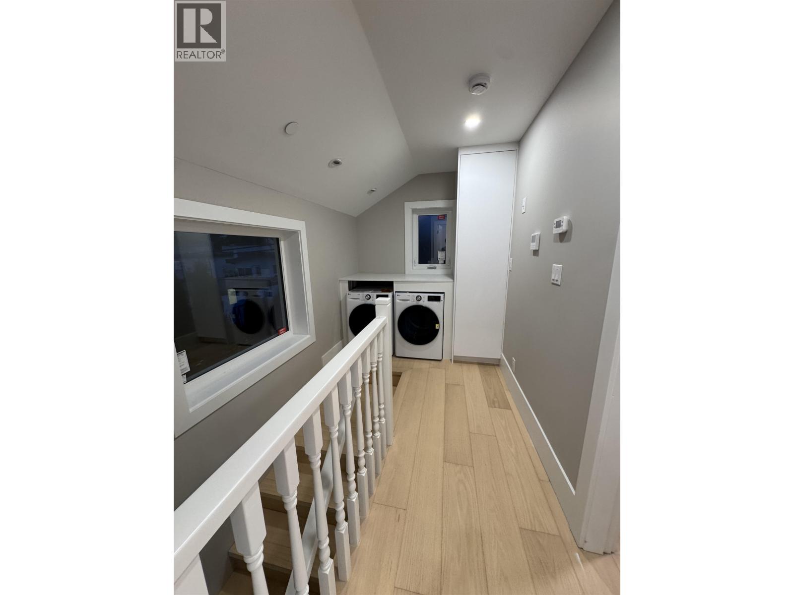 2 Bed, 3 Bath House for Rent in Vancouver – 3-4690 W 6 AVENUE, Vancouver – MLS# R3158036 - Image 16