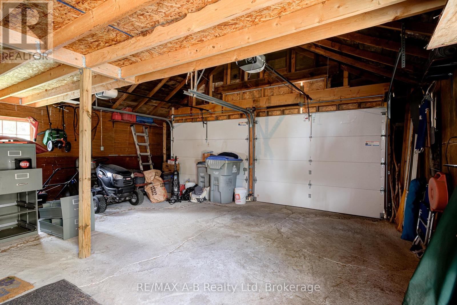 3967 MILTON STREET - Image 32