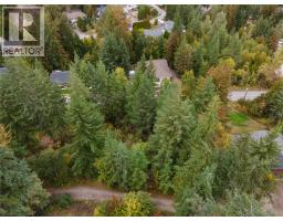 48 Centennial Drive, Blind Bay, BC V0E1H1 Photo 15