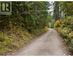 48 Centennial Drive, Blind Bay, BC V0E1H1 Photo 18