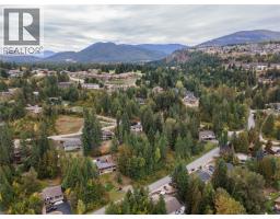 48 Centennial Drive, Blind Bay, BC V0E1H1 Photo 6