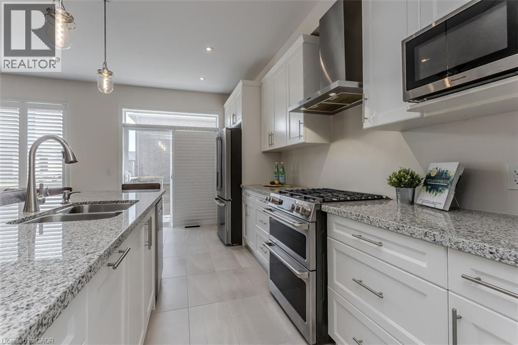 11 COOLEY Grove - Image 20