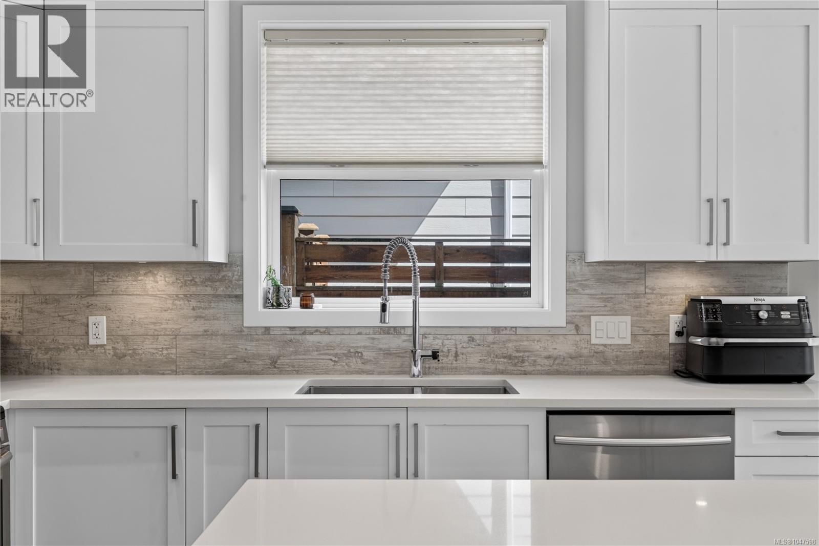 923 Randall Pl - 20