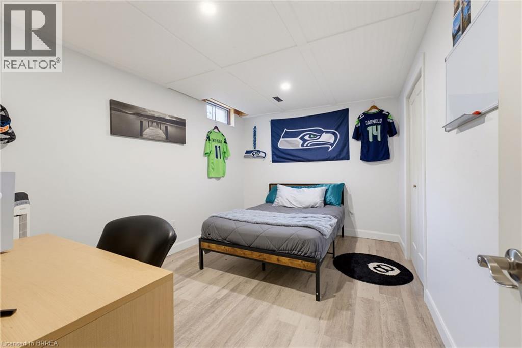 46 GARDEN Crescent - Image 10