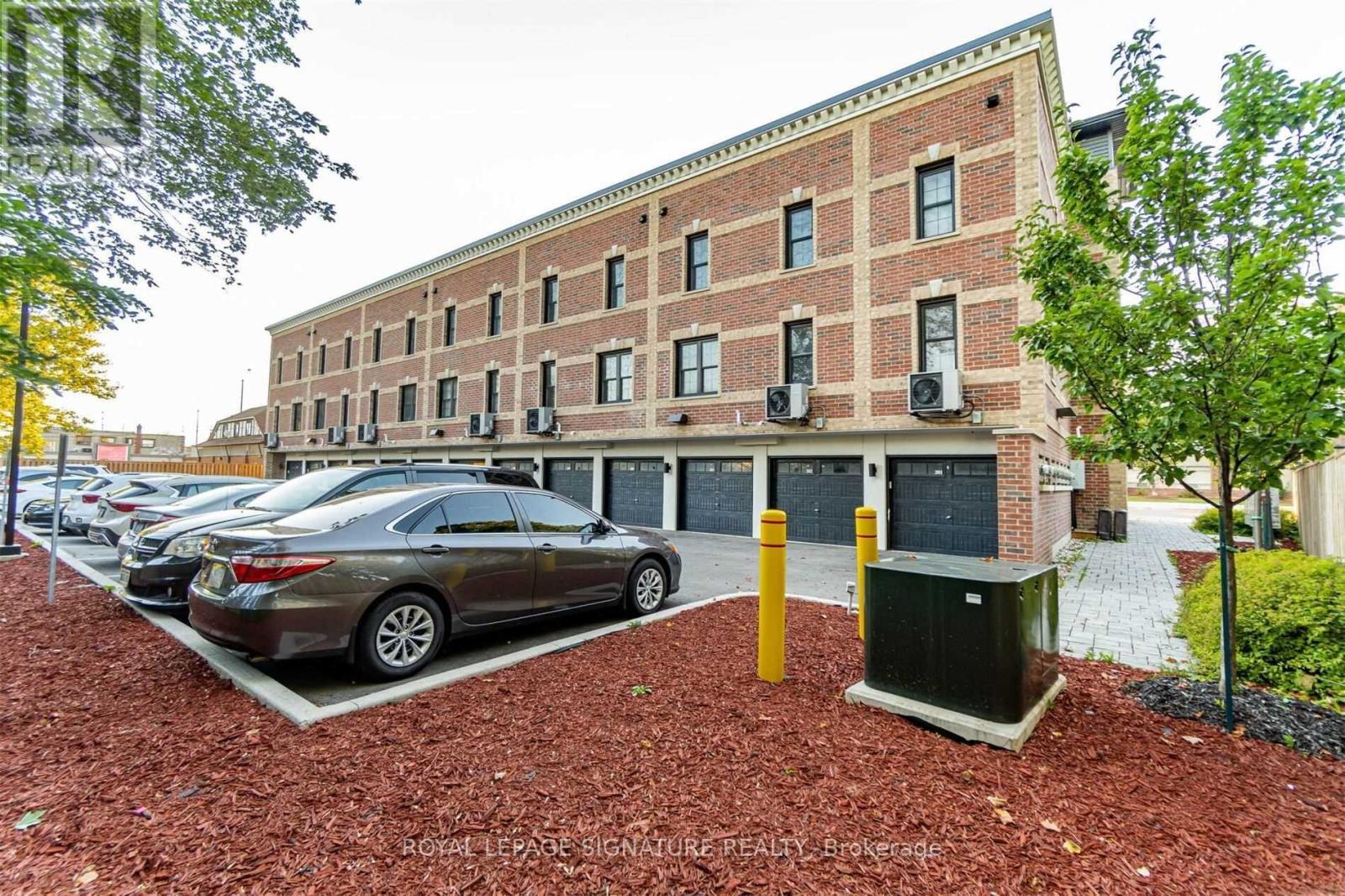 #202 760 LAKESHORE ROAD E - 21