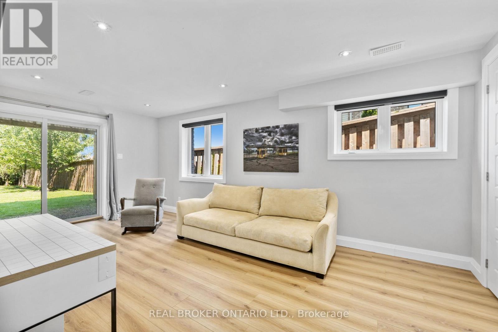 334 BLACKSMITH WAY - Image 29