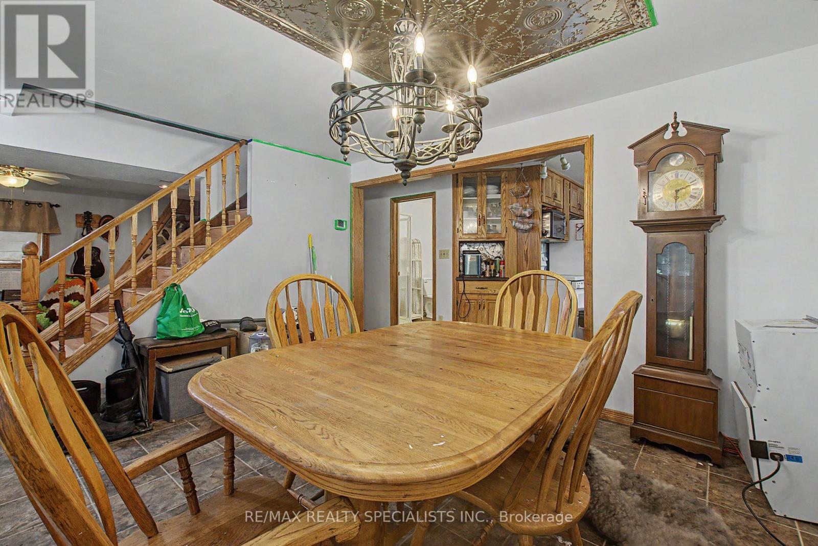 168 ASMUS STREET - 20