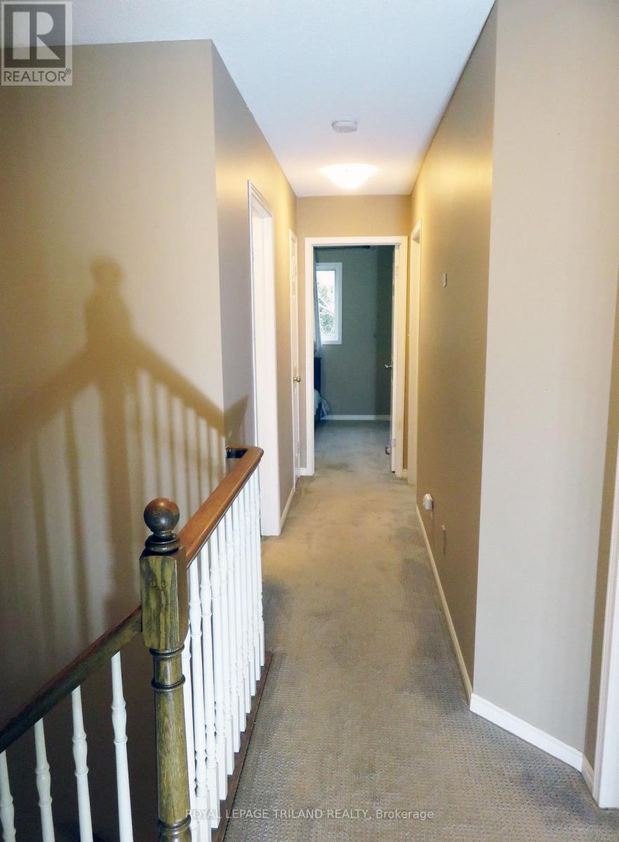 #25 505 PROUDFOOT LANE - 18