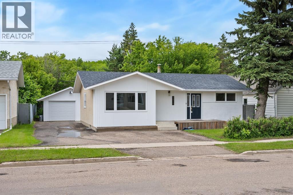 5510 45 Street - 1