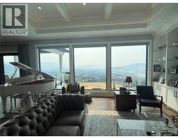 5pc Ensuite bath - 628 Hart Place, Vernon, BC V1B4B2 Photo 23