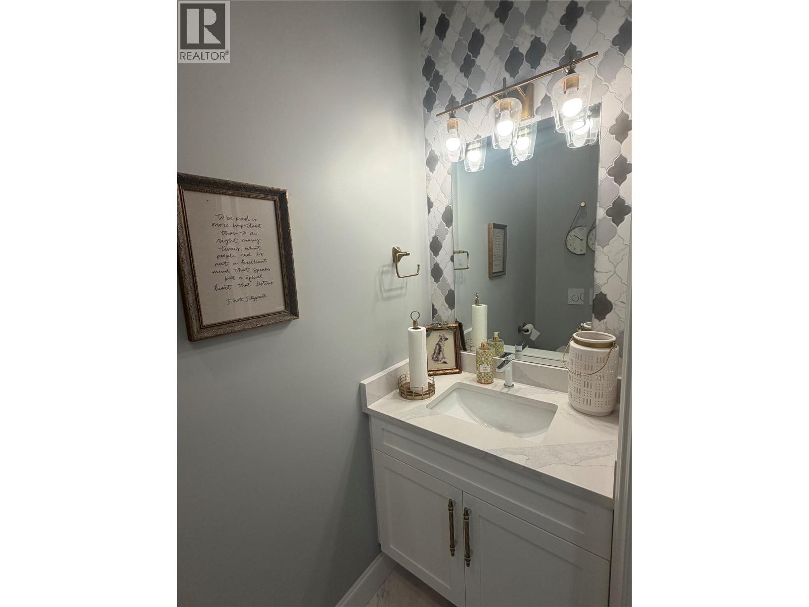 628 Hart Place, Vernon