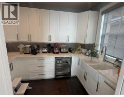 Dining room - 628 Hart Place, Vernon, BC V1B4B2 Photo 26