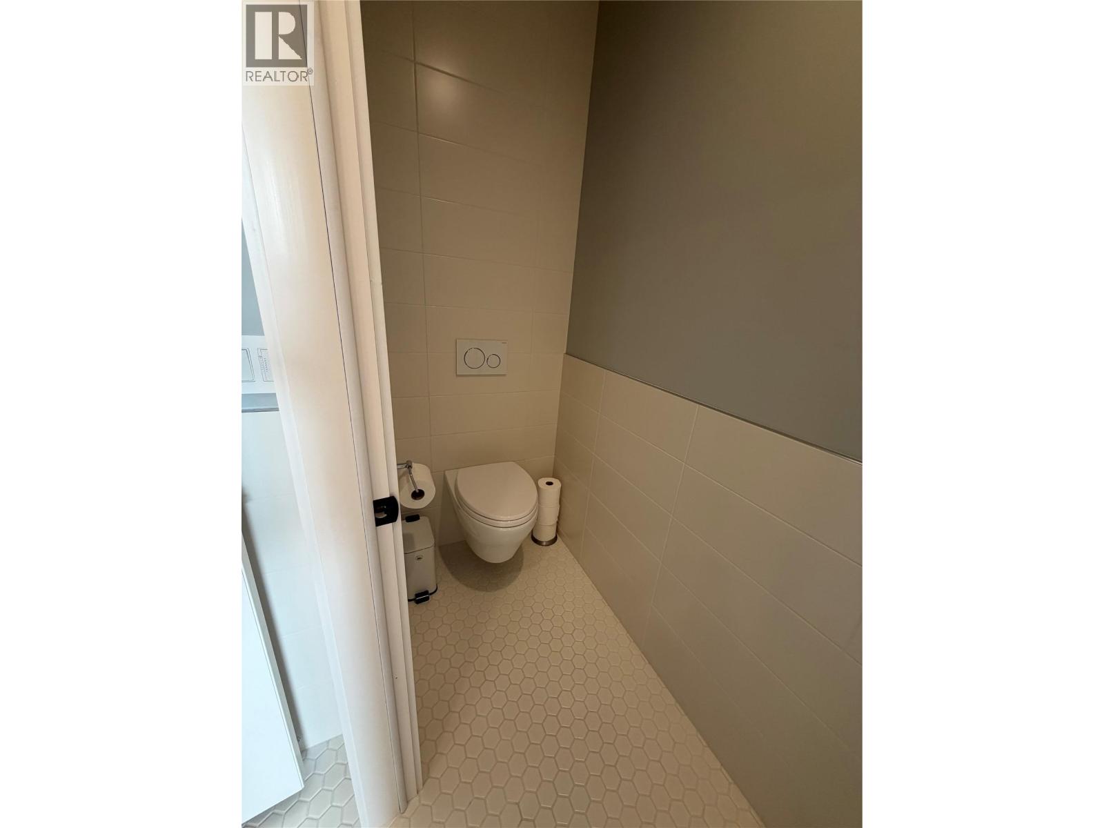 628 Hart Place, Vernon
