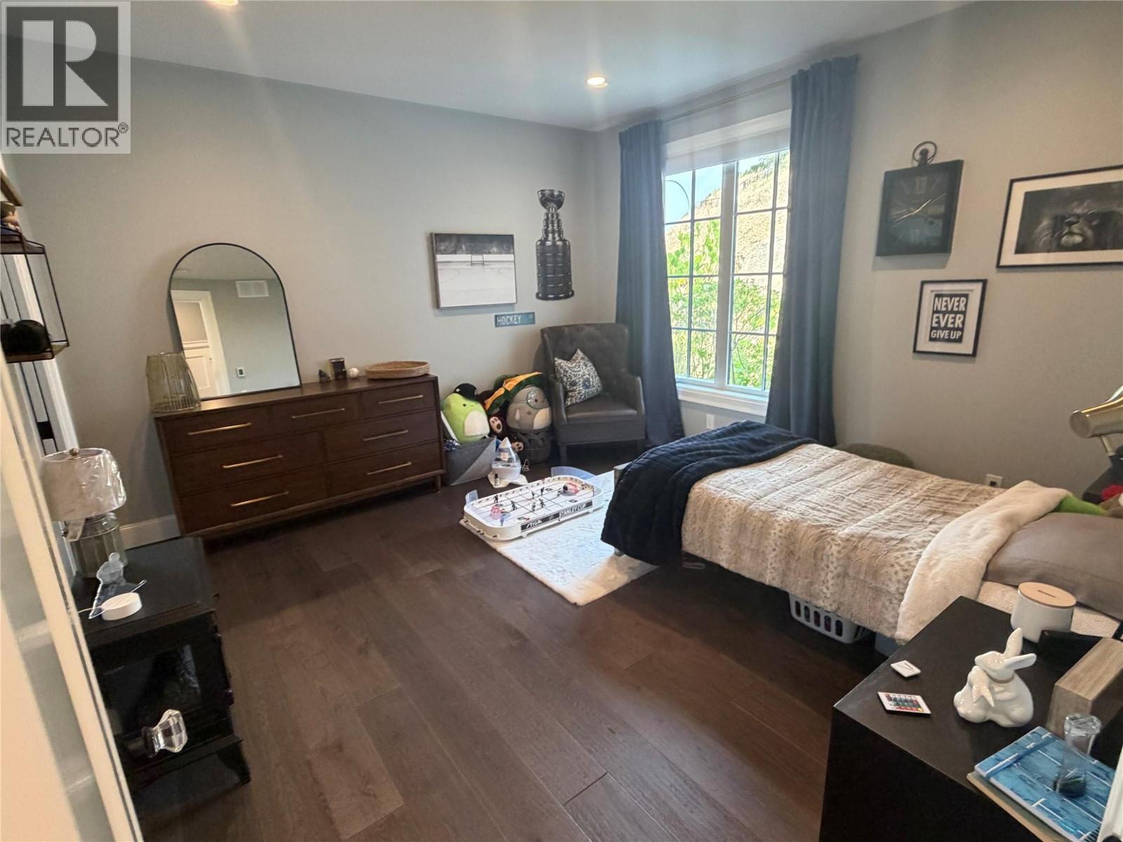 628 Hart Place - 39