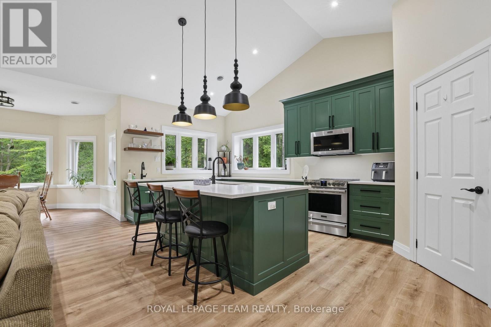 921 FERGUSON LAKE ROAD - Image 14