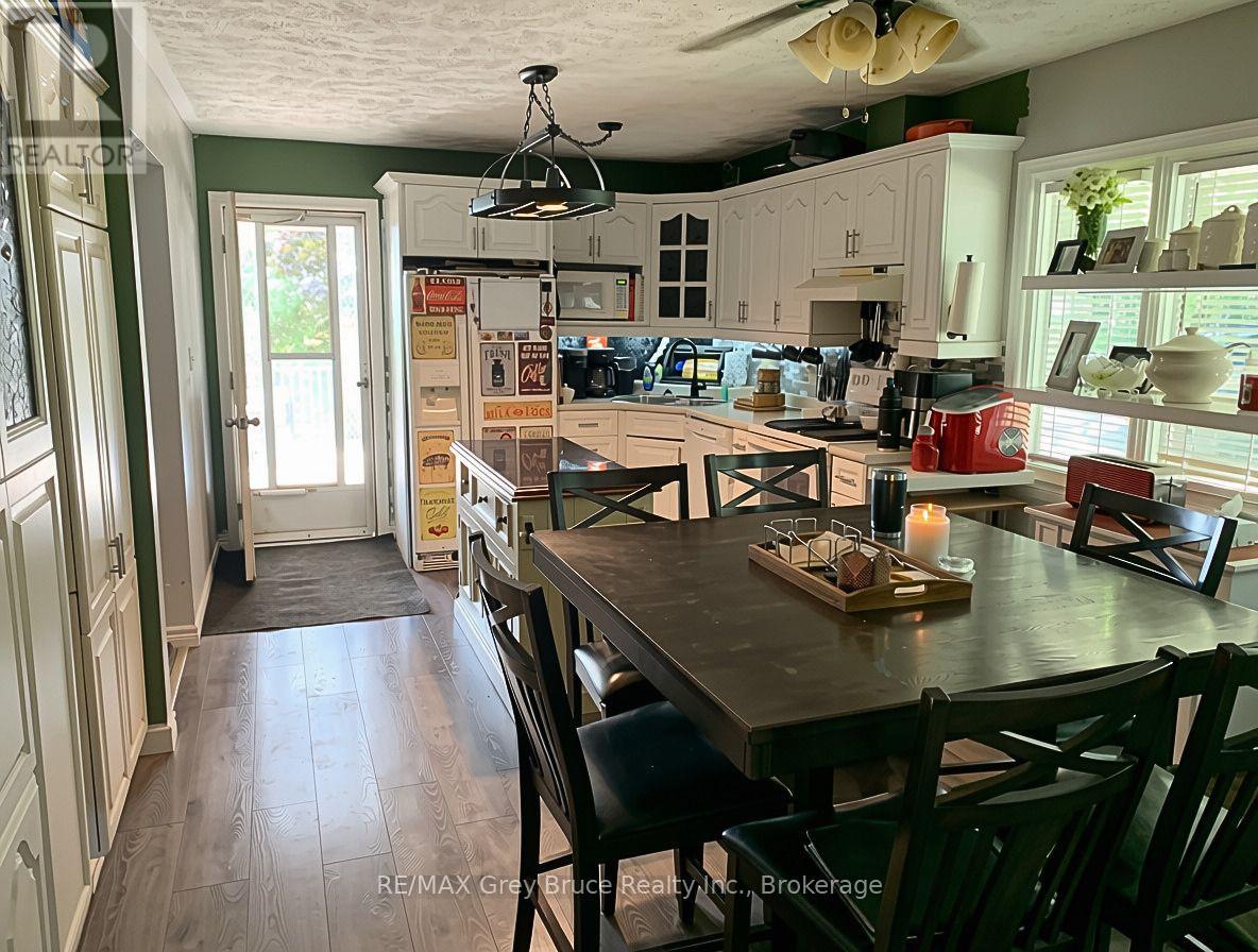 21486 GREY 16 ROAD - Image 6