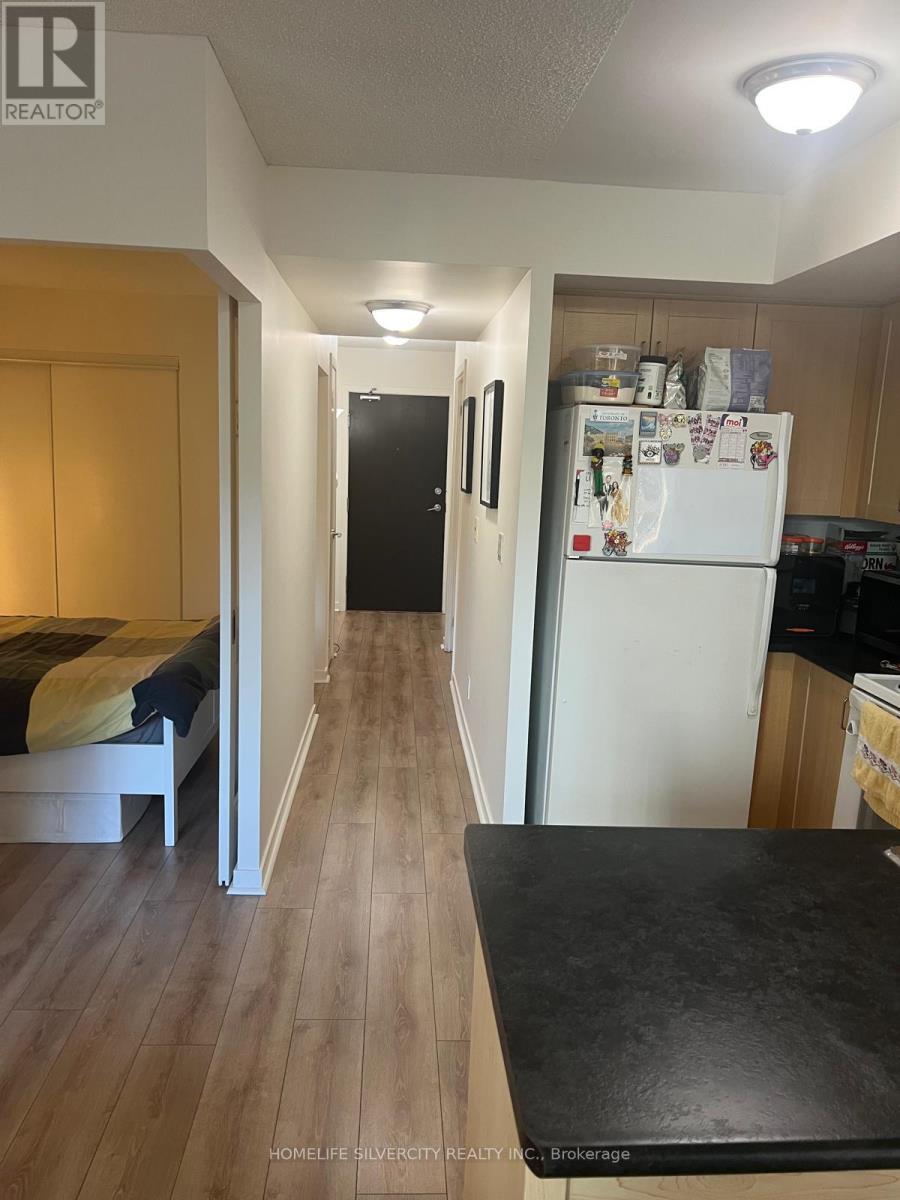 #302 76 SHUTER STREET - 9