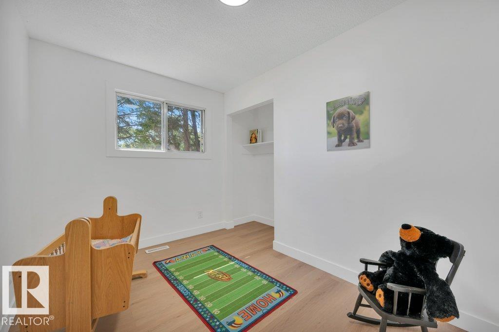 899 ALDER AV - Image 24