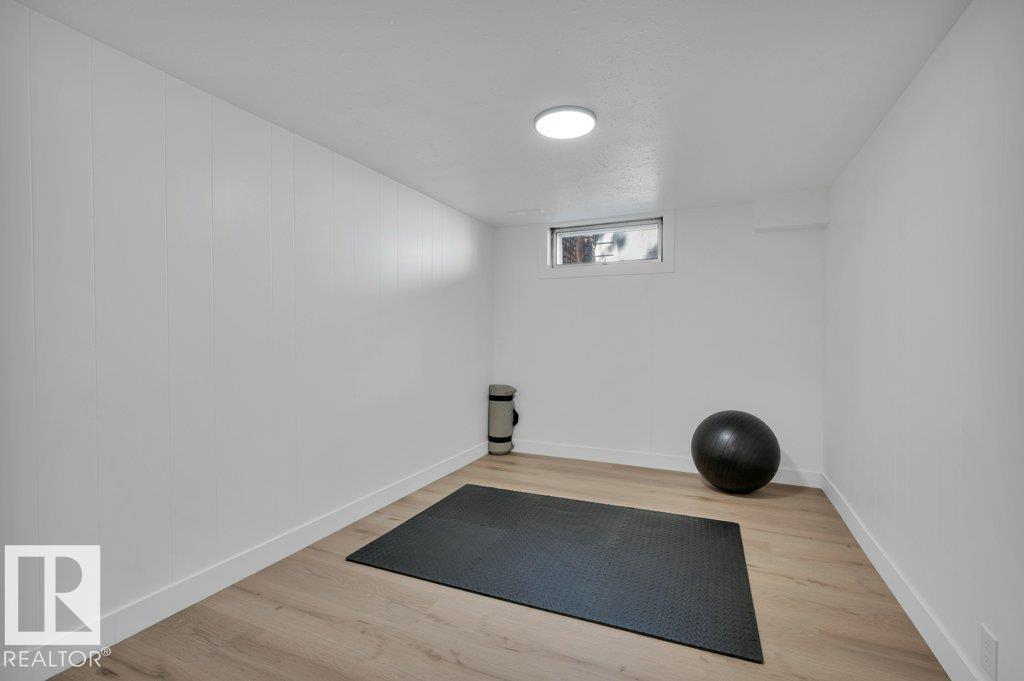 899 ALDER AV - Image 38