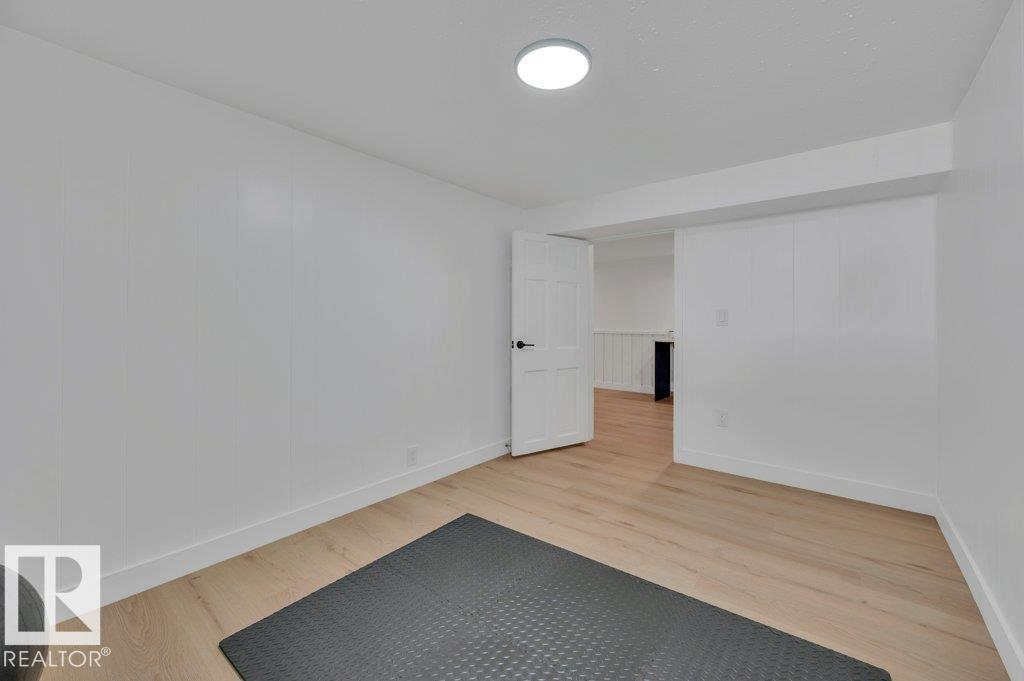 899 ALDER AV - 39