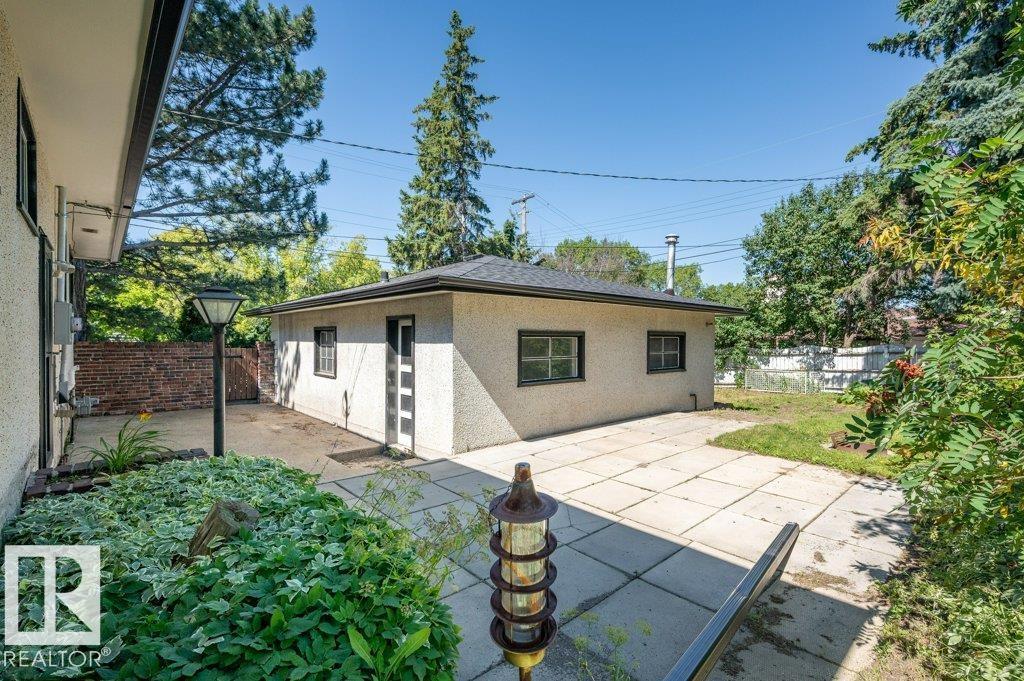 899 ALDER AV - Image 46
