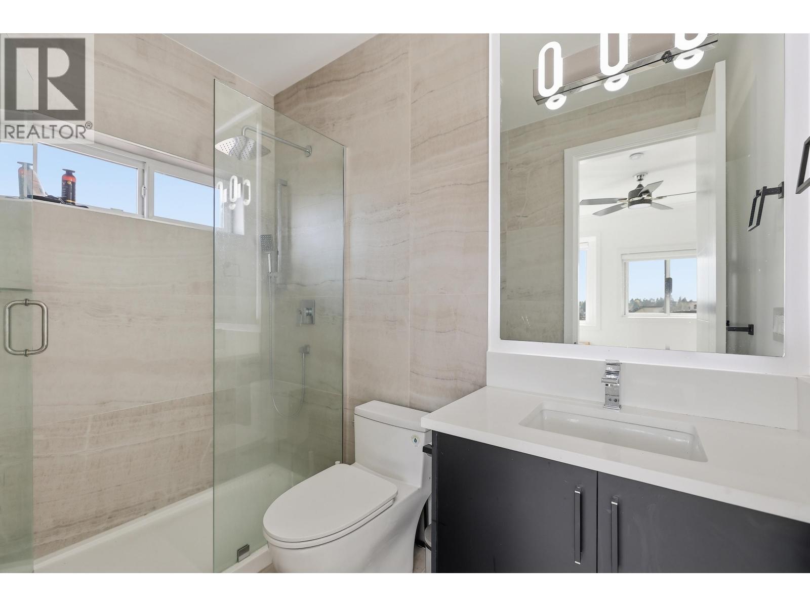 9 Bed, 9 Bath House for Sale in Burnaby – 8061 11TH AVENUE, Burnaby – MLS# R3158009 - Image 18
