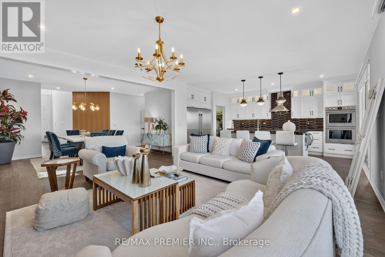 3020 SIERRA DRIVE - 17